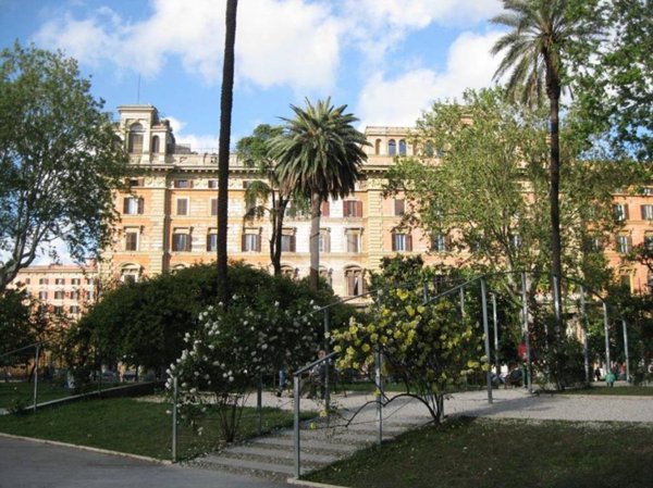 appartamento in vendita a Roma in zona Esquilino