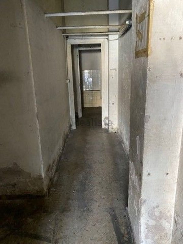 locale commerciale in vendita a Roma in zona Ostia