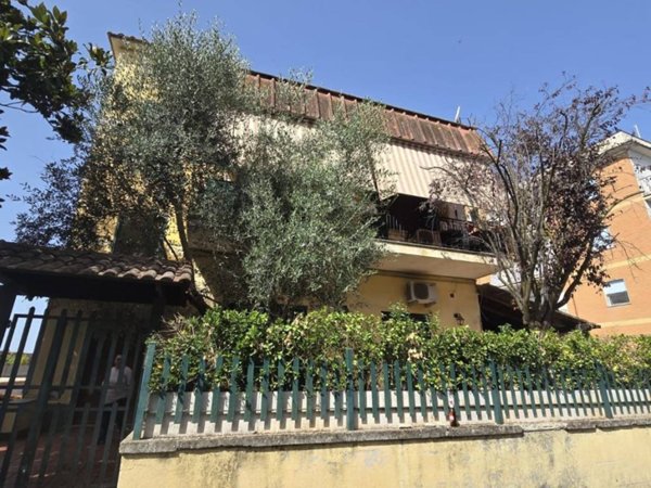 appartamento in vendita a Roma in zona Prima Porta