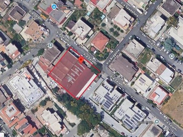 negozio in vendita a Roma in zona Tor Bella Monaca