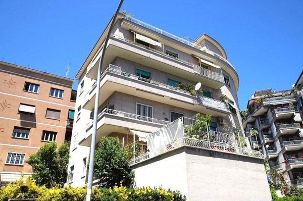 appartamento in vendita a Roma in zona Gianicolense