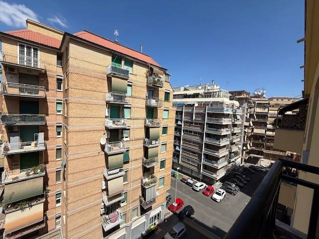 appartamento in vendita a Roma in zona Collatino