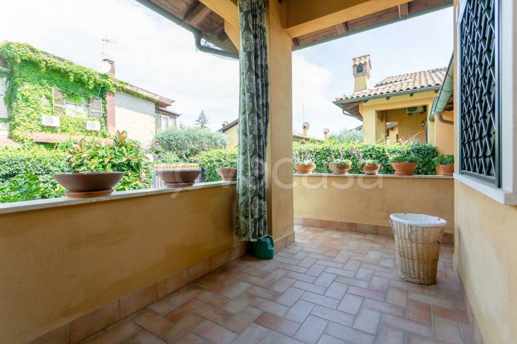 casa indipendente in vendita a Roma in zona Infernetto