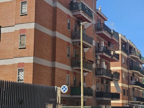 appartamento in vendita a Roma in zona Ostia Antica