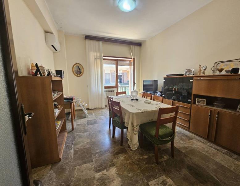 appartamento in vendita a Roma in zona Ostia Antica