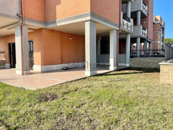 appartamento in vendita a Roma in zona Ponte di Nona