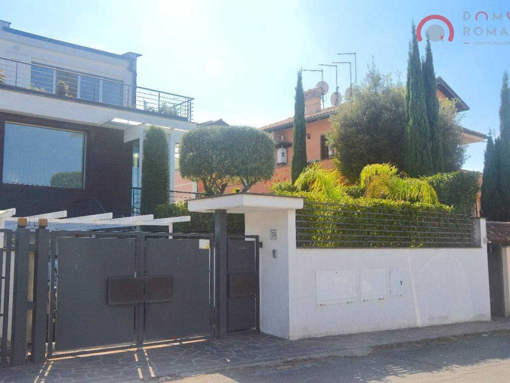 casa indipendente in vendita a Roma in zona Vitinia