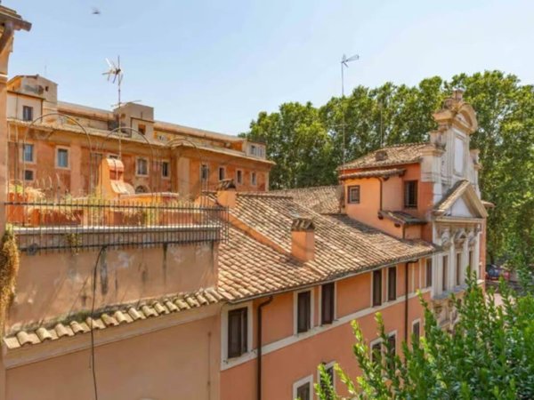 appartamento in vendita a Roma in zona Rione di Ponte
