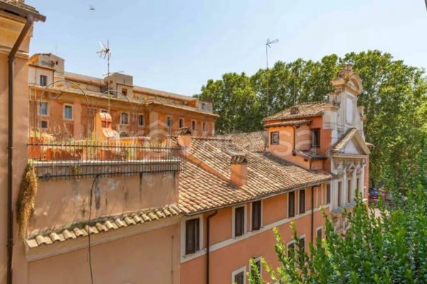 appartamento in vendita a Roma in zona Rione di Ponte