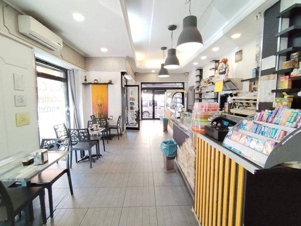 negozio in vendita a Roma in zona Ostia