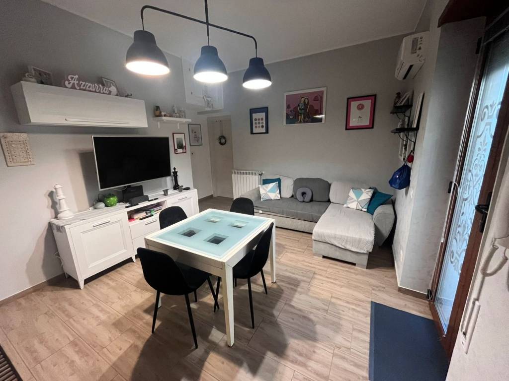 appartamento in vendita a Roma in zona Dragona/Bagnoletto