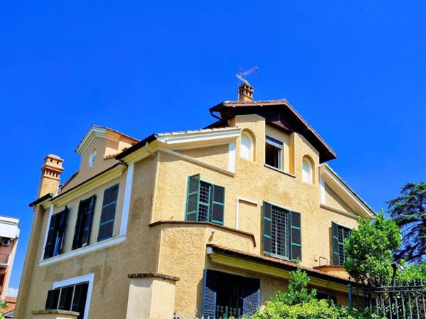 casa indipendente in vendita a Roma in zona Monte Sacro/Talenti