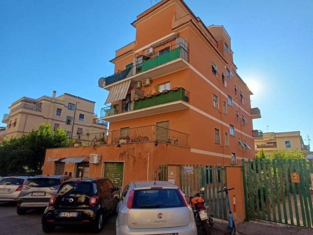 appartamento in vendita a Roma in zona Alessandrino