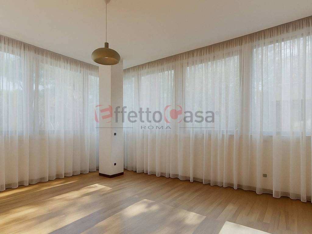 appartamento in vendita a Roma in zona Mostacciano