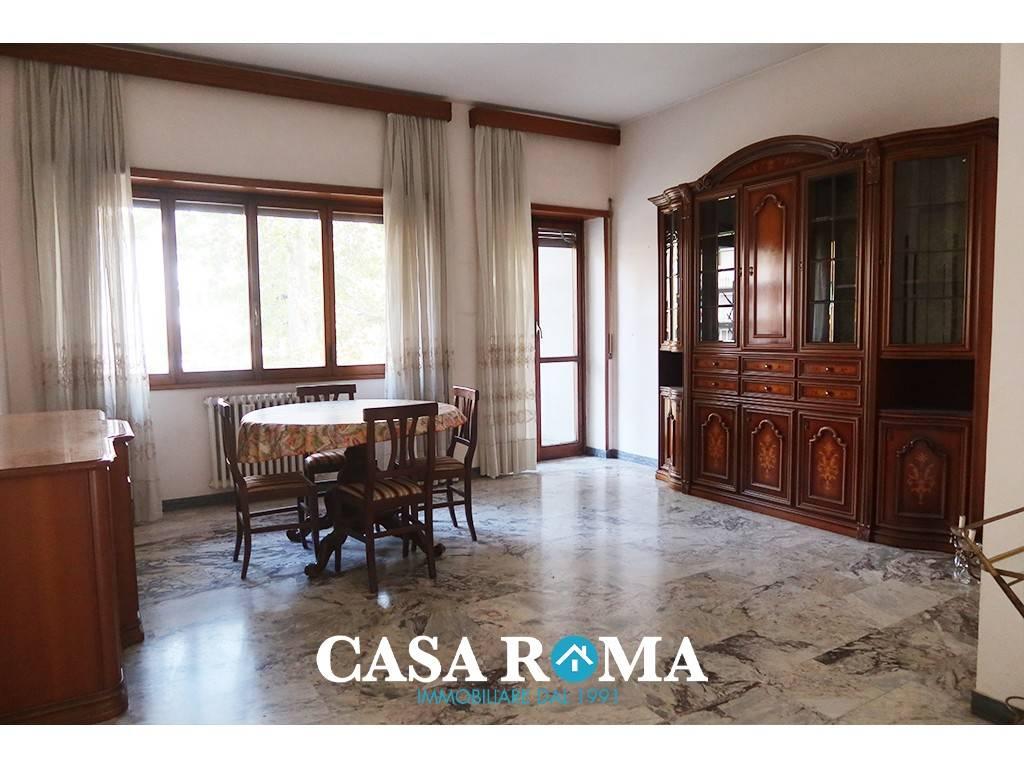 appartamento in vendita a Roma in zona Appio Latino