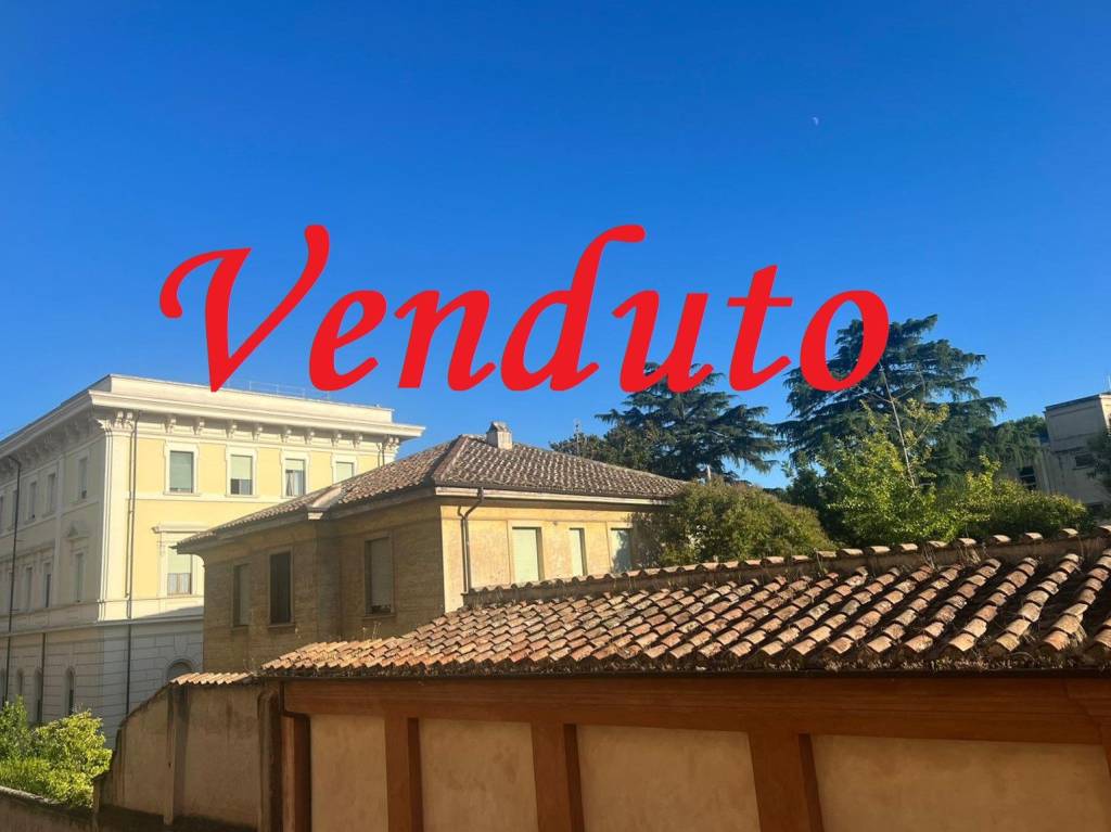 appartamento in vendita a Roma in zona Celio