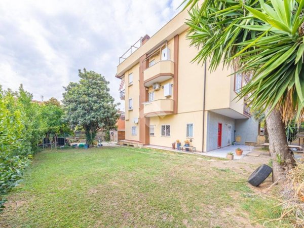 appartamento in vendita a Roma in zona Romanina