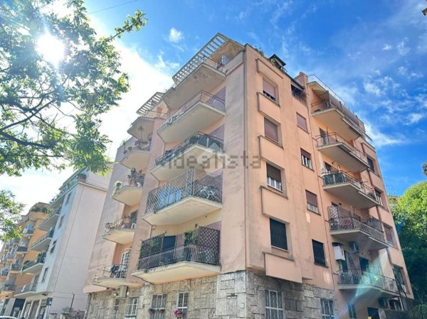 appartamento in vendita a Roma in zona Appio Latino