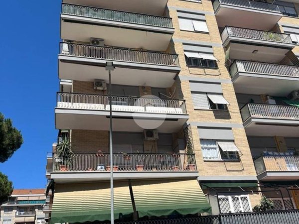 appartamento in vendita a Roma in zona Cinecittà