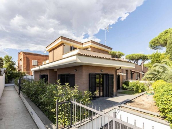 casa indipendente in vendita a Roma in zona Labaro