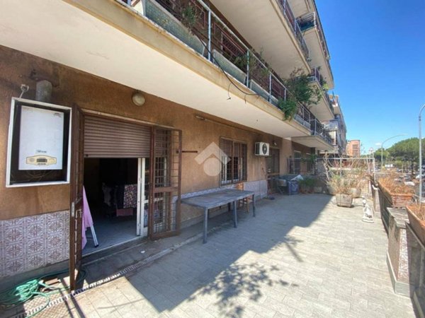 appartamento in vendita a Roma in zona Appio Latino