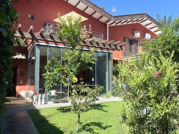 casa indipendente in vendita a Roma in zona Aurelio