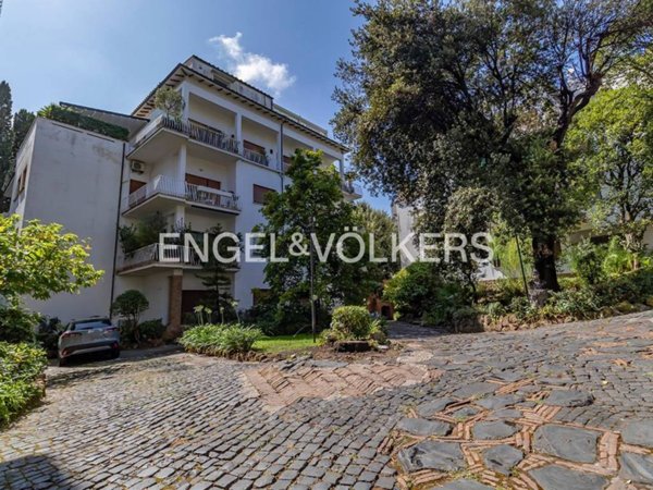 appartamento in vendita a Roma in zona Tor di Quinto