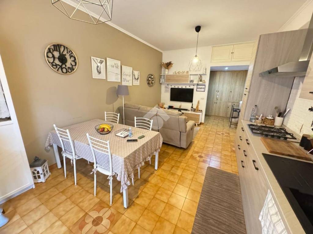 appartamento in vendita a Roma in zona Ostia