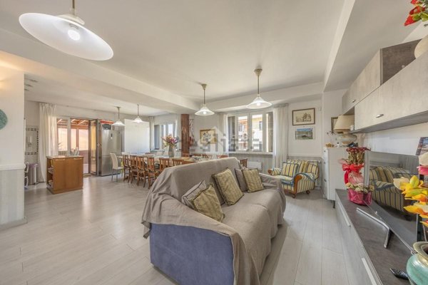 appartamento in vendita a Roma in zona Castelverde