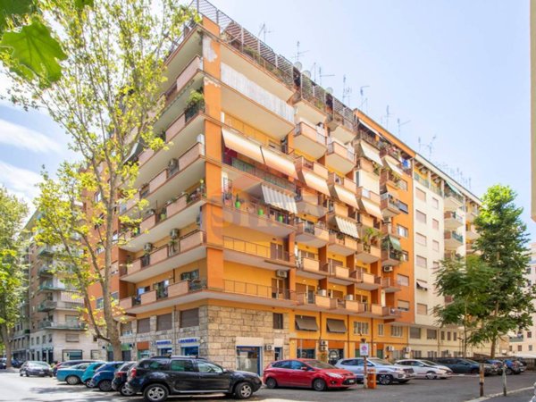 appartamento in vendita a Roma in zona Monte Sacro/Talenti
