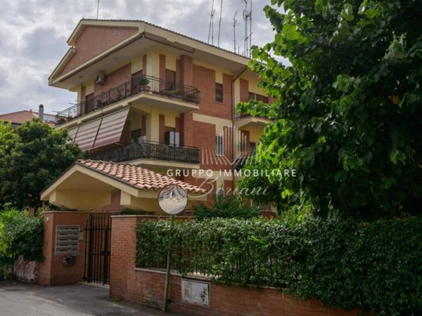 appartamento in vendita a Roma in zona Mezzocammino
