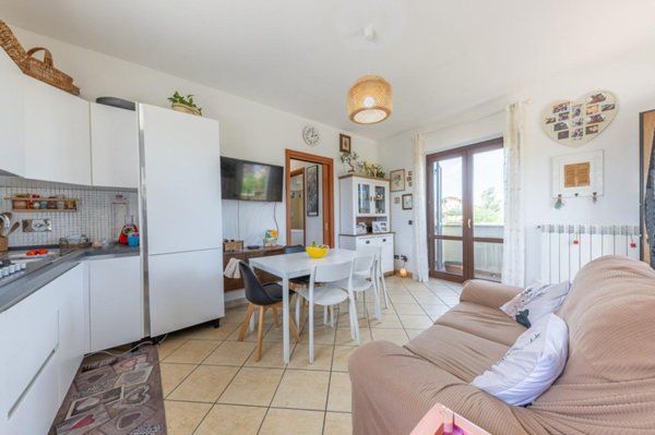 appartamento in vendita a Roma in zona Lunghezza