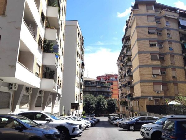 negozio in vendita a Roma in zona Gianicolense
