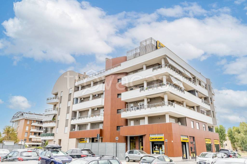 appartamento in vendita a Roma in zona Prenestino-Centocelle