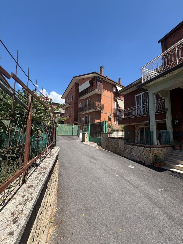 appartamento in vendita a Roma in zona Montespaccato