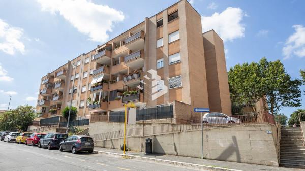 appartamento in vendita a Roma in zona Ostiense