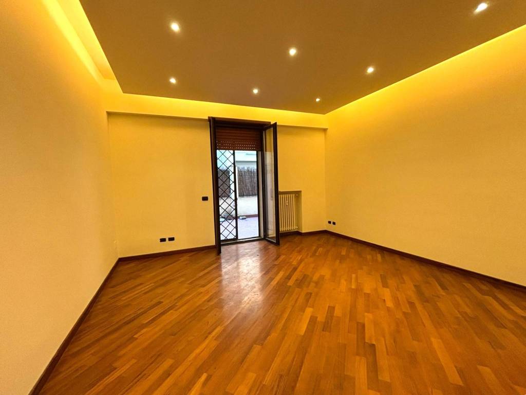 appartamento in vendita a Roma in zona Monte Sacro/Talenti