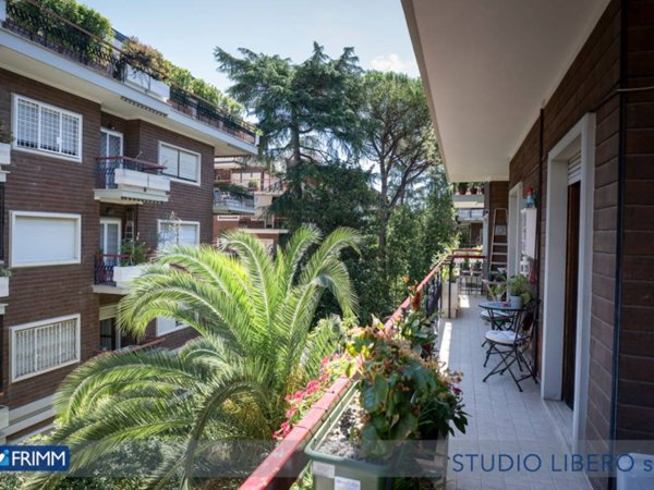 appartamento in vendita a Roma in zona Ostiense