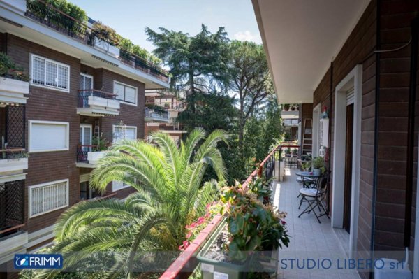 appartamento in vendita a Roma in zona Ardeatino