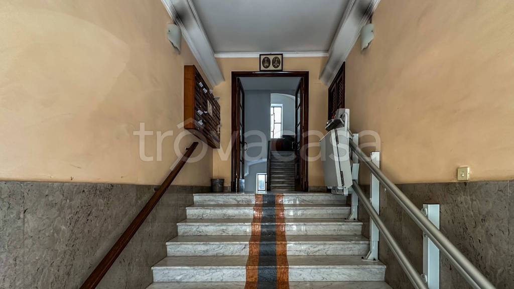 appartamento in vendita a Roma in zona Tuscolano