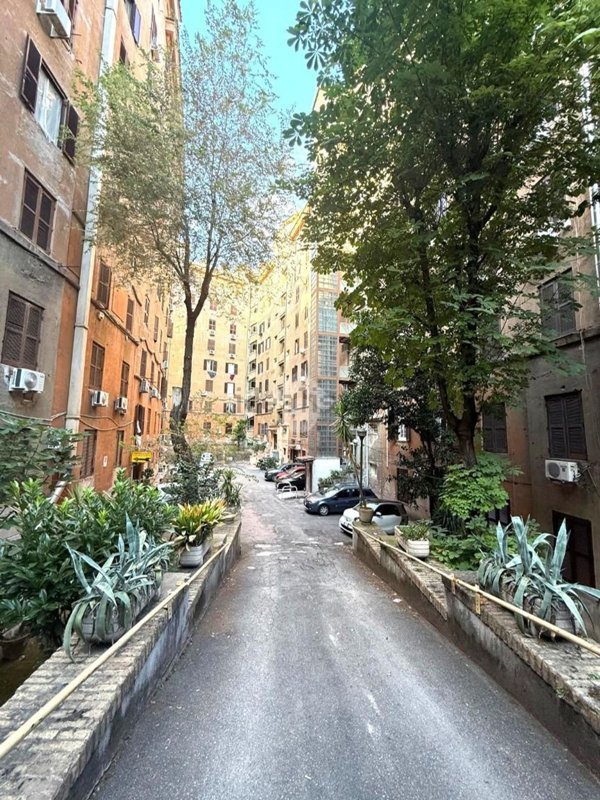 appartamento in vendita a Roma in zona Nomentano