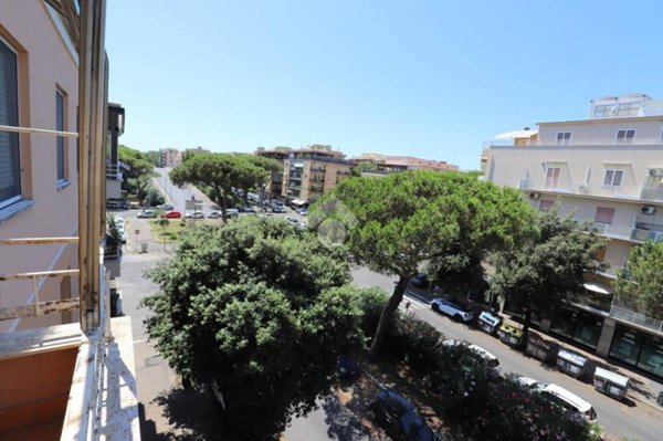 appartamento in vendita a Roma in zona Ostia