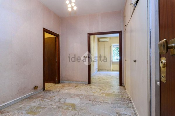 appartamento in vendita a Roma in zona Tuscolano