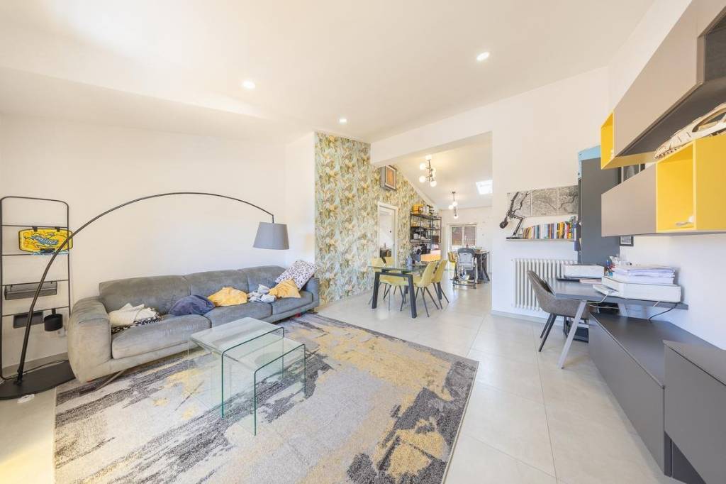 appartamento in vendita a Roma in zona Castelverde