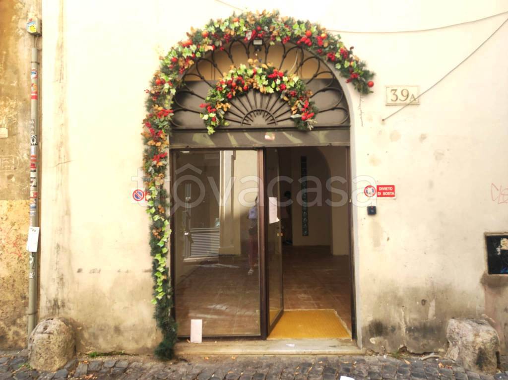 monolocale in vendita a Roma in zona Parione/Sant'Eustachio