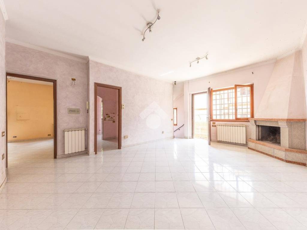 appartamento in vendita a Roma in zona Tor Vergata/Torrenova