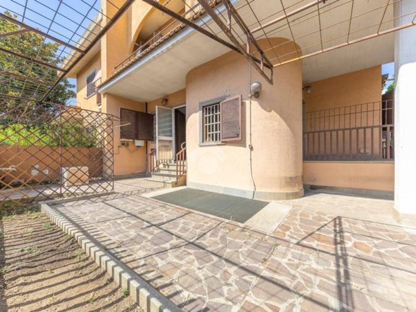 appartamento in vendita a Roma in zona Casal Morena
