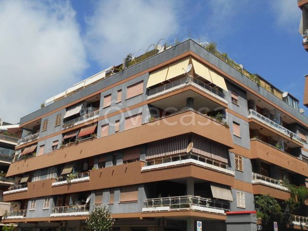 appartamento in vendita a Roma in zona Ostia