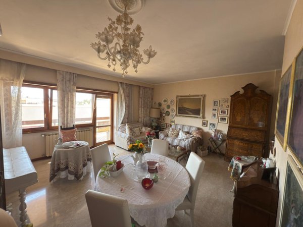 appartamento in vendita a Roma in zona Vigna Murata