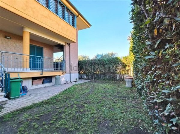 esavano in vendita a Roma in zona Casal Morena